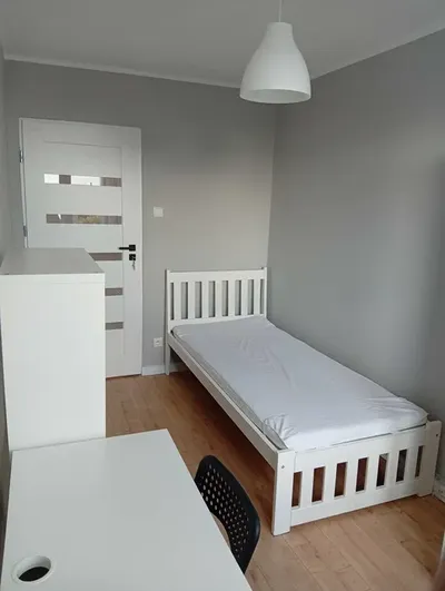 Pokój bezpośrednio przy Akademii Muzycznej - miniatura 3