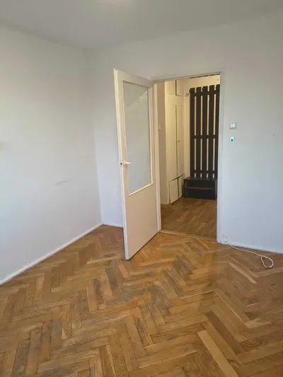 Wynajmę 2 pokoje z osobną kuchnią i balkonem | ul. Langiewicza 14| duża piwnica - miniatura 5