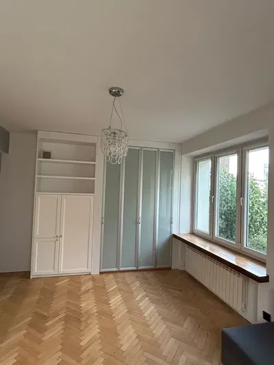 Kawalerka 33 mkw na Starym Mokotowie dostępna od zaraz - miniatura 4