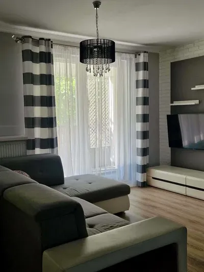 Ciche 2 pokoje + mini sypialnia na osiedlu '"Klasyków" - miniatura 3