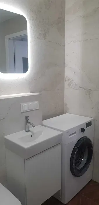 2 pokojowe mieszkanie po generalnym remoncie,metro Imielin 48 m 2 - miniatura 4