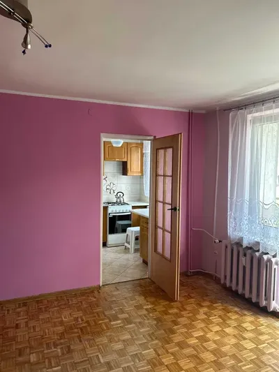 Ładna kawalerka 32 m2 z oddzielną kuchnią i balkonem oś. Wichrowe Wzgórze