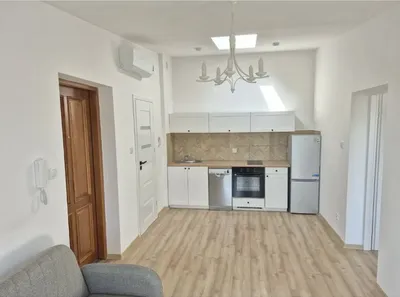 Jasne dwupokojowe ok.40 m2- klimatyzacja-Stare Miasto-spokojna okolica- Centrum - miniatura 4