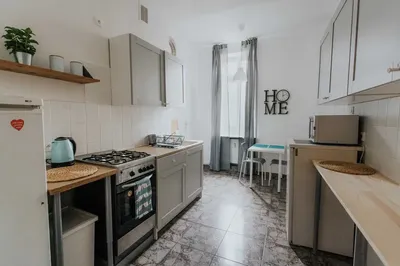 Pokój jednoosobowy z balkonem w samym centrum miasta - miniatura 5