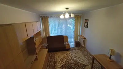 Odmalowany Pokój z balkonem dla pracującej polskiej kobiety na Niepodległości