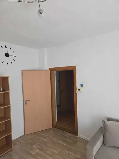 Wynajem 2 pokoi lub mieszkania dla studentów - miniatura 3