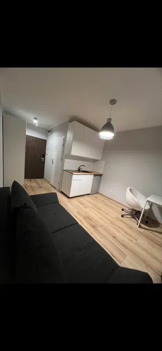 Kawalerka apartament mieszkanie - miniatura 4