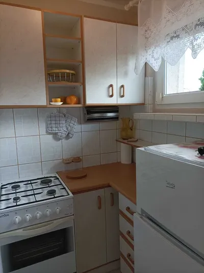 Wynajmę kawalerkę dla studentki/studenta. - miniatura 5