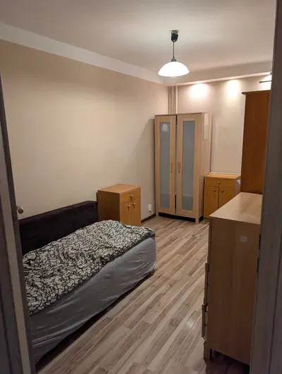 1-os. pokój Kraków ul. Wężyka przyst. Czyżyny, Rondo Czyżyńskie, AWF - miniatura 4