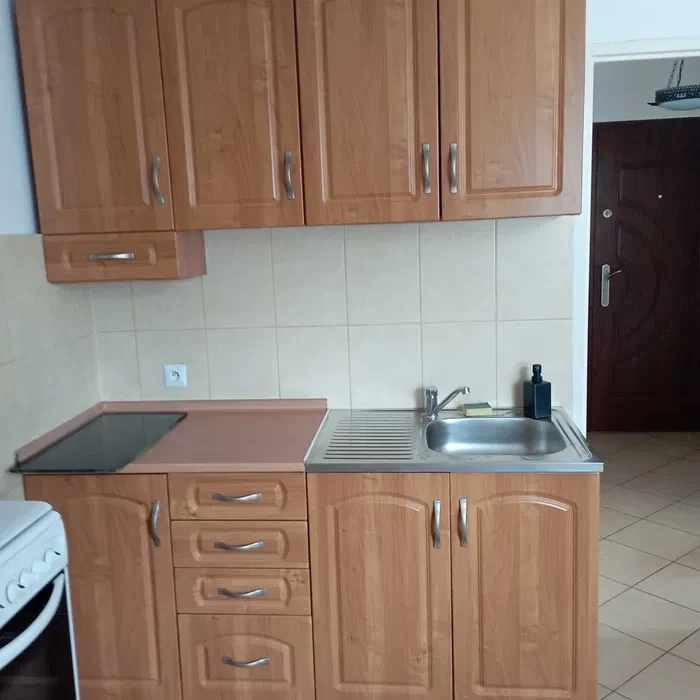 1 - pokojowe 39 m2 z oddzielną kuchnią i dużym balkonem do wynajęcia - 1/8