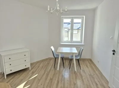 Jasne dwupokojowe ok.40 m2- klimatyzacja-Stare Miasto-spokojna okolica- Centrum - miniatura 3