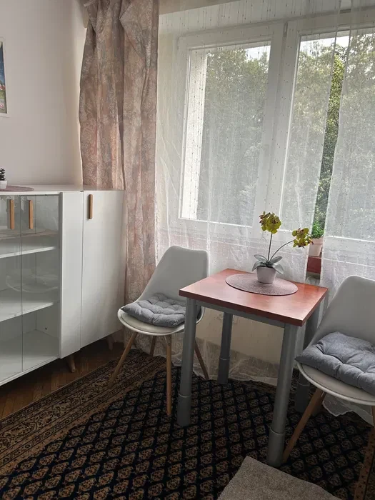Wynajmę pokój w spokojnej okolicy - 1/8