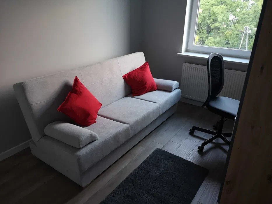Pokój jednoosobowy - ul. Nowy Świat - 1/8
