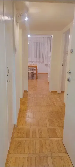 2 pokoje | 40 m² | balkon | Chmielna 35 | Ścisłe Centrum Warszawy - miniatura 2