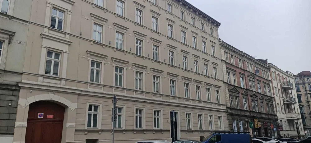 Kawalerka dla Studenta - Katowice Słowackiego 23 - bez prowizji - 1/7