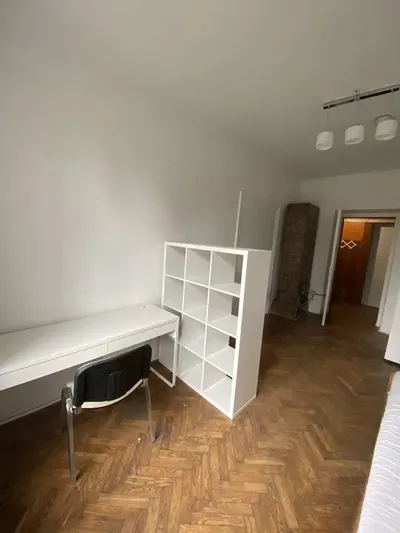 3-pokojowe mieszkanie w okolicy Ronda Mogilskiego - miniatura 2