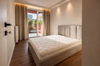 2 pokoje | 43 m2 | wysoki standard | jasny salon z aneksem kuchennym | sypialnia z wyjściem na balkon | garaż podziemny - miniatura 4