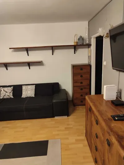 Kawalerka na Bródnie przy samej stacji metra - miniatura 4