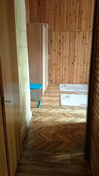 Miła kawalerka w atrakcyjnej lokalizacji - miniatura 3