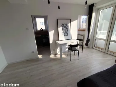 2 pokoje ul. Floriańska, Praga-Północ; widok na katedrę; obok metra - miniatura 5