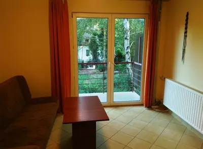 Miesznie 35m2 osobną kuchnią, Balkon 1750 + media ok 250 zł - miniatura 2