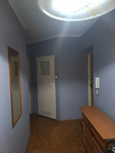 Duży pokój z balkonem dla dziewczyny lub pary na osiedlu Koniuchy - miniatura 3