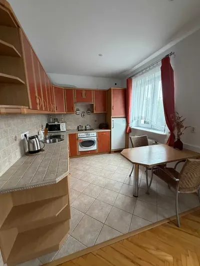 Mieszkanie bez czynszu 4 pokoje + kuchnia z jadalnią + 2 łazienki w centrum Rzeszowa - miniatura 4