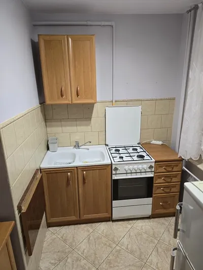 Kawalerka, os. Zwycięstwa 32m2 - miniatura 3