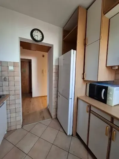 Gocław ul. Fieldorfa nila 14, dwa oddzielne pokoje , balkon widna kuchnia - miniatura 3