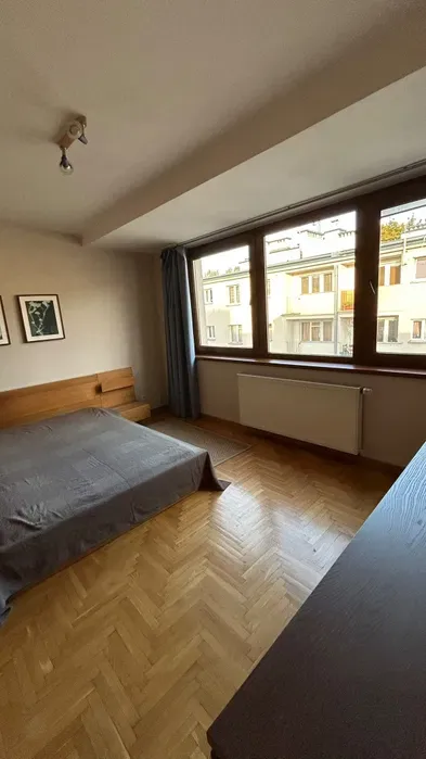 Duże mieszkanie z osobną sypialnią przy ul.Friedleina - miniatura 3