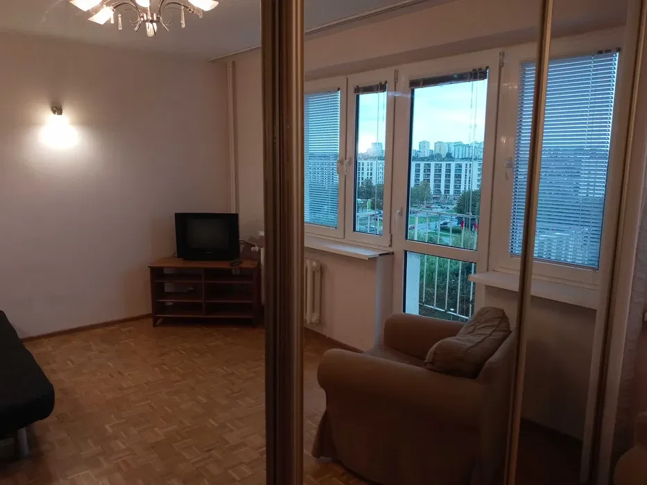 Wynajmę mieszkanie, Dolny Mokotów, 4 pokoje, po remoncie, piękny widok, bardzo dobry transport publiczny, bezpośrednio.. Zapraszam - 1/8