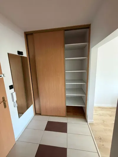 Wynajmę kawalerkę blisko centrum - miniatura 5