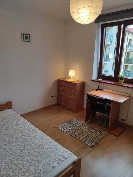 Pokój jednoosobowy ul Bartla wynajmę - 1/8