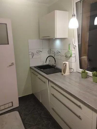 Do wynajęcia 3-pokojowe mieszkanie – 45 m² | Pomorzany, ul. Ruska - miniatura 2