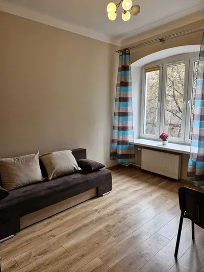 Duży przytulny pokój. Wysoki Standard. Świetna lokalizacja!