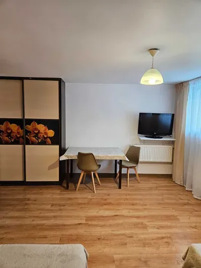 Mieszkanie do wynajęcia w domu jednorodzinnym. - miniatura 2