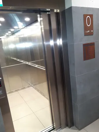 Wynajmę kawalerkę bez zwierząt bez dzieci 1 osobie - miniatura 4
