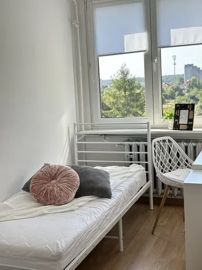 Wynajmę pokój blisko uczelni - miniatura 3