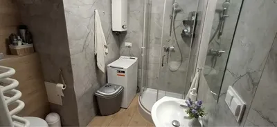 Pokój z balkonem w centrum Katowic w 2-pokojowym mieszkaniu - miniatura 4