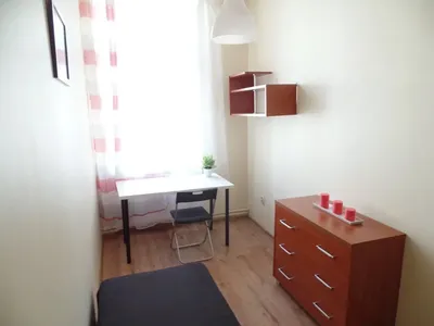Pokój jednoosobowy. Ścisłe centrum, 3go maja. Żadnego "czynszu"! - miniatura 2