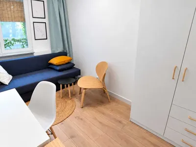 1250 zł z opłatami | Same dziewczyny | 8 min do SKM | Bezp. autobus do UMG i AMW | Balkon | wifi, światłowód, piwnica - miniatura 2