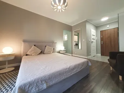 Przy Dworcu Zachodnim ,ul. Stańczyka - kawalerka 30m2, osobna kuchnia, duży balkon - miniatura 3