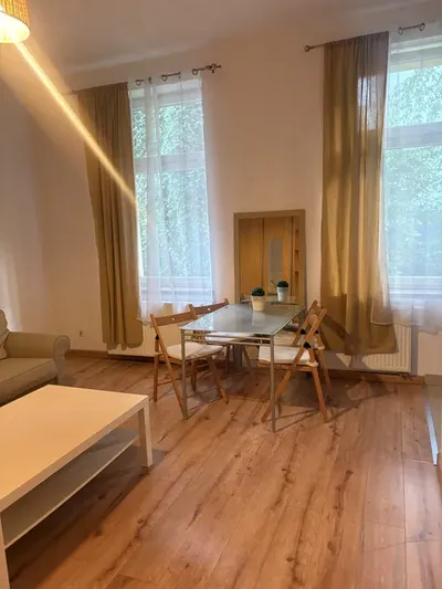 Przestronna kawalerka w okolicach al 29 listopada - miniatura 5