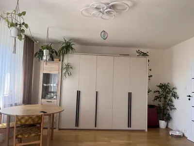 Przestronny 25m2 pokój z balkonem ul.Korczaka 8 - miniatura 2