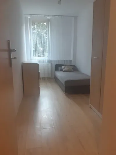 2 pokoje, 36m, konduktorska obok dolnej, od października - miniatura 5