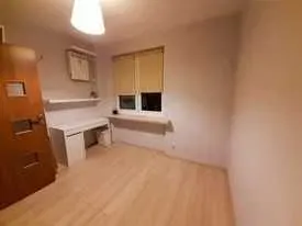 Rozkładowe mieszkanie do wynajęcia - miniatura 3