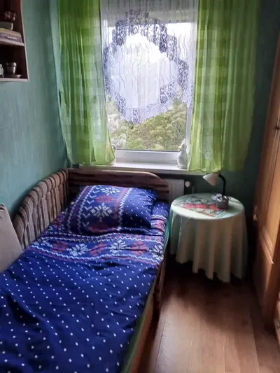 Pokój dla mężczyzny.