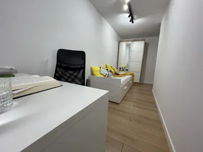 Osiedle Zwyciestwa, blisko tramwaj, świetna lokalizja - miniatura 3