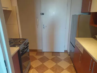 Wynajmę kawalerkę w centrum - miniatura 3