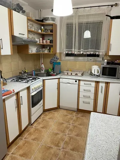 Pokój do wynajęcia - Metro Służew - 1200 ZŁ + opłaty - miniatura 4
